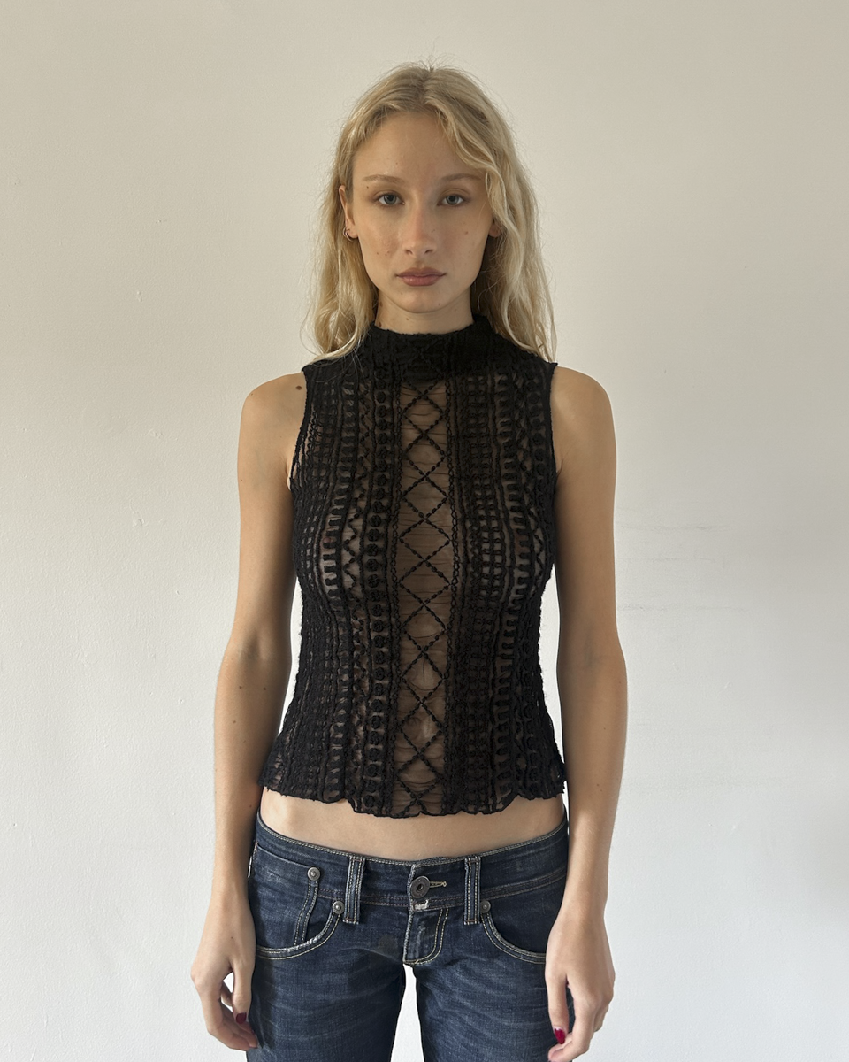 Tunnel Sleeveless Wool Embroidered Top