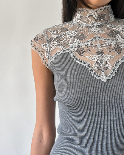 Oscalito Lace Top