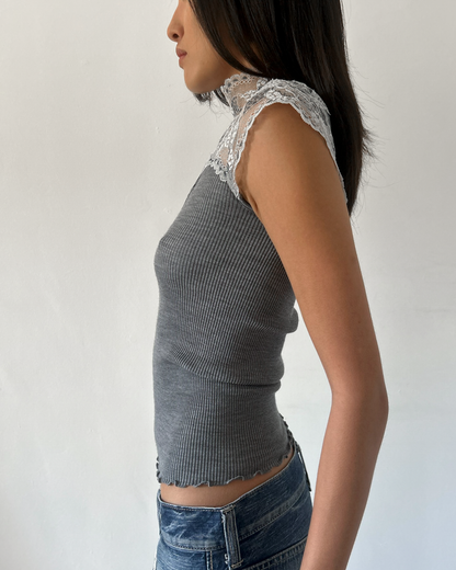 Oscalito Lace Top