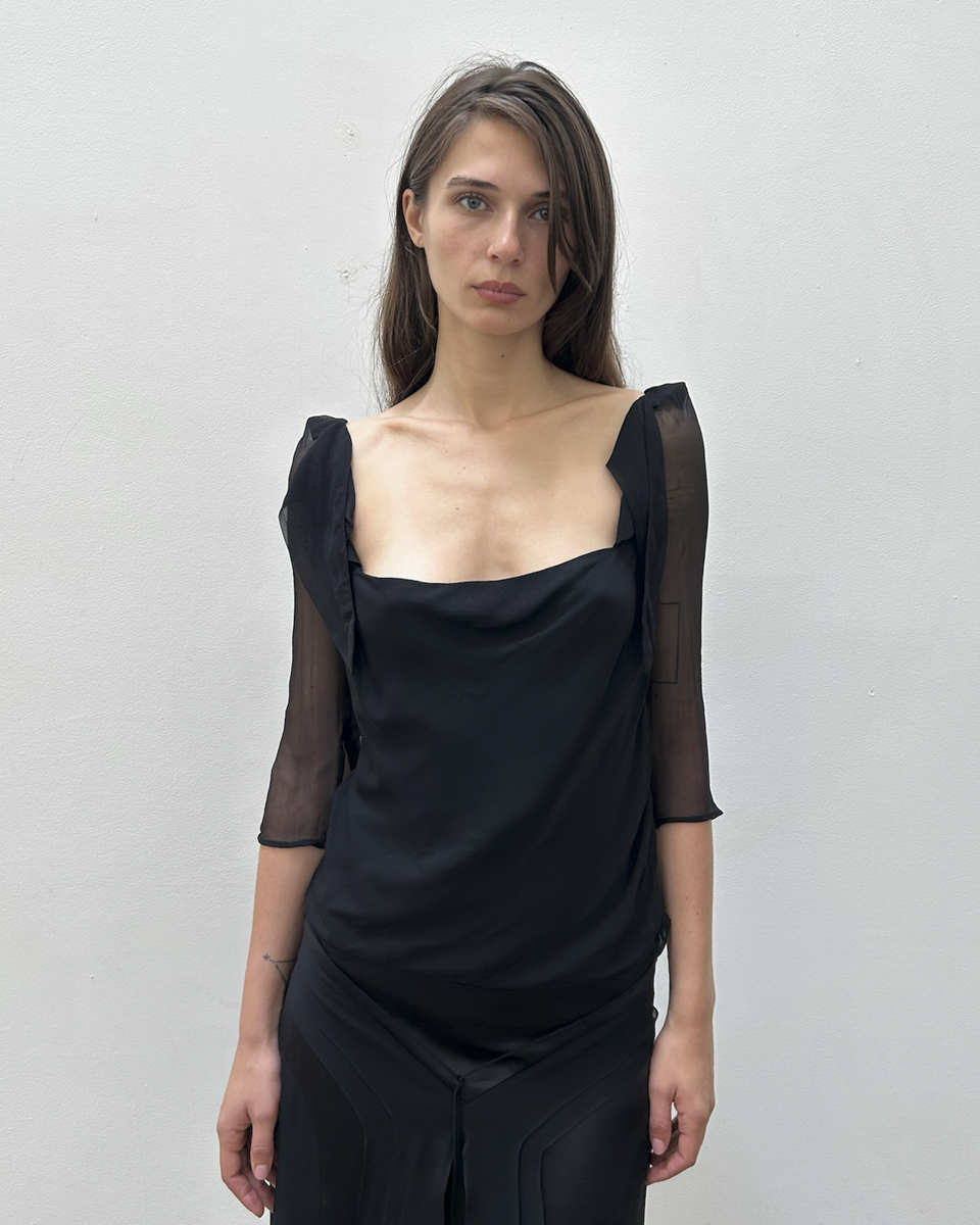 Gucci SS2006 Ruffle-Shoulder Silk Blouse