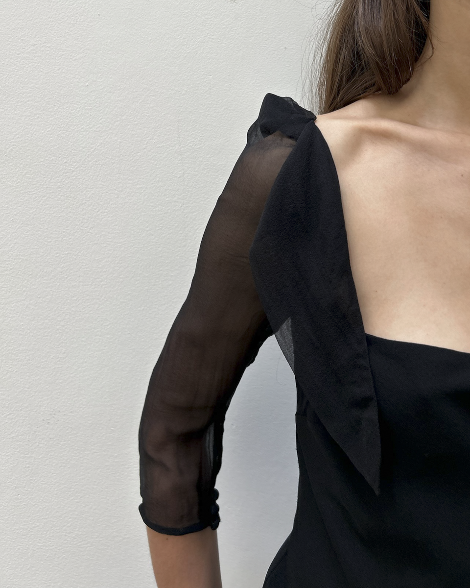 Gucci SS2006 Ruffle-Shoulder Silk Blouse