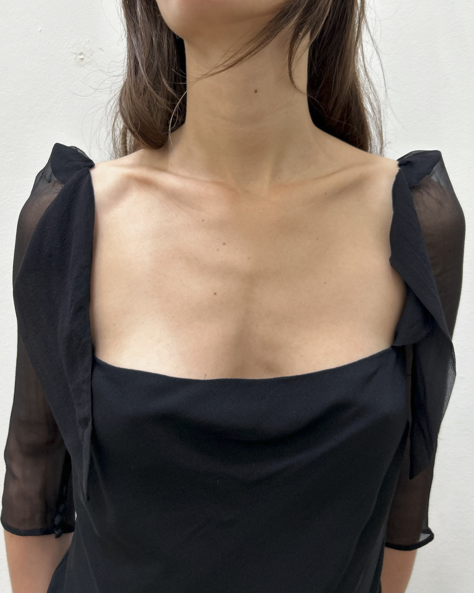 Gucci SS2006 Ruffle-Shoulder Silk Blouse