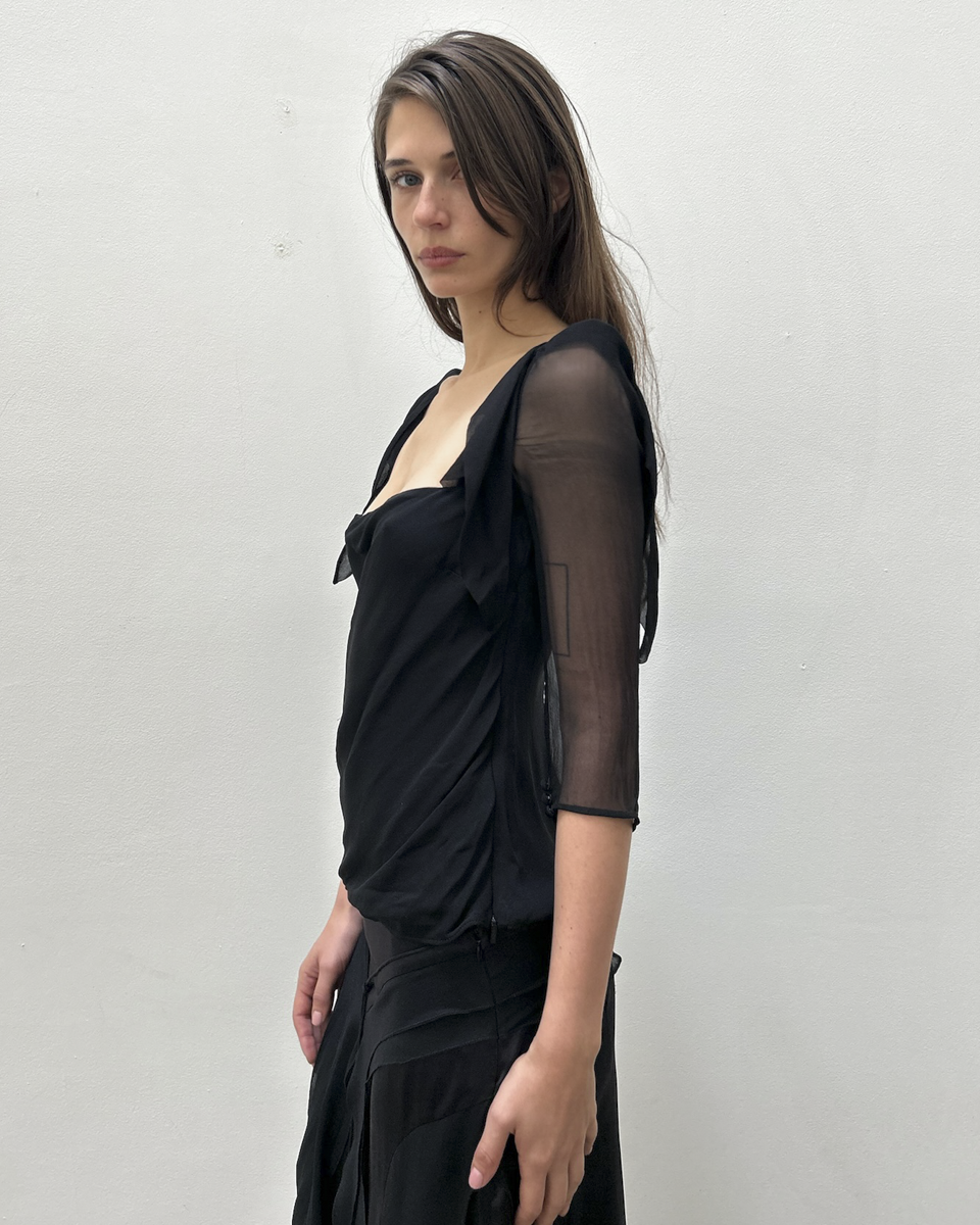 Gucci SS2006 Ruffle-Shoulder Silk Blouse