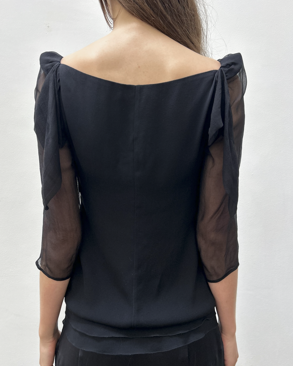 Gucci SS2006 Ruffle-Shoulder Silk Blouse