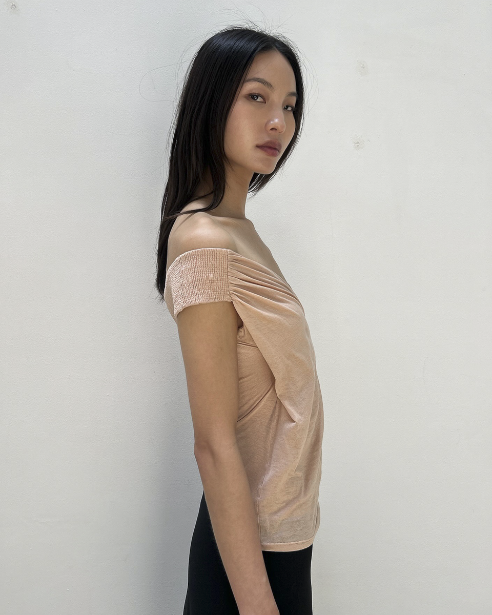 Gucci by Tom Ford Off-the-Shoulder Top