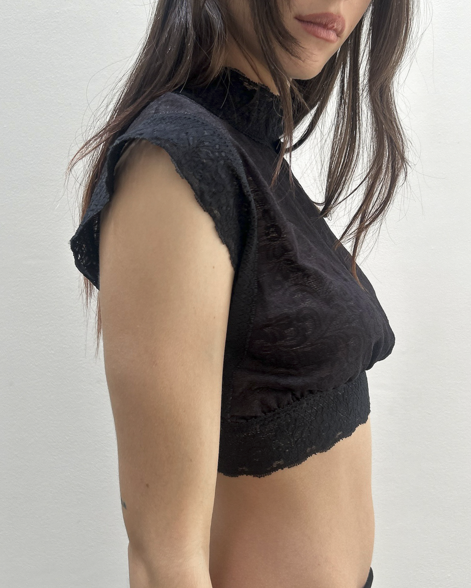 Oscar de la Renta Lace Crop Top