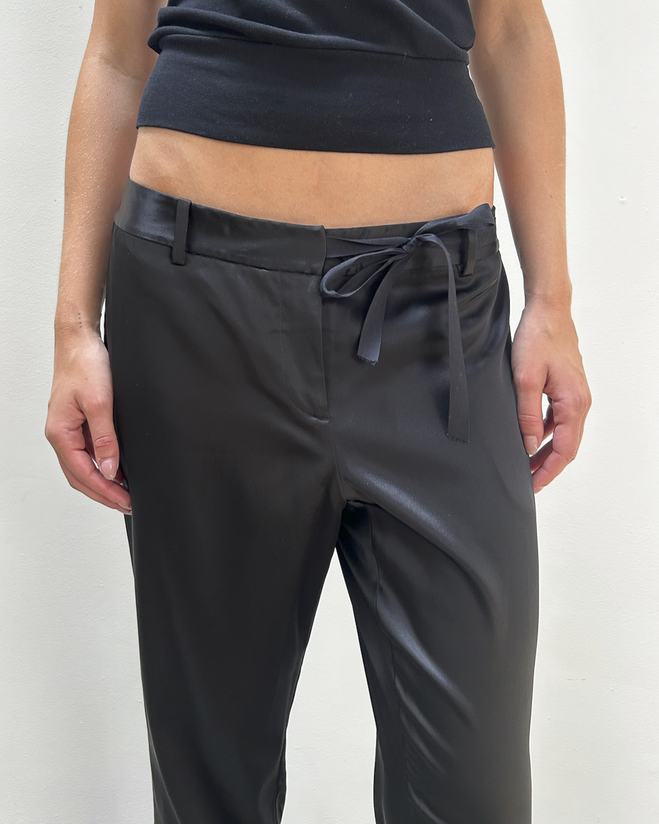 Vera Wang Satin Capri
