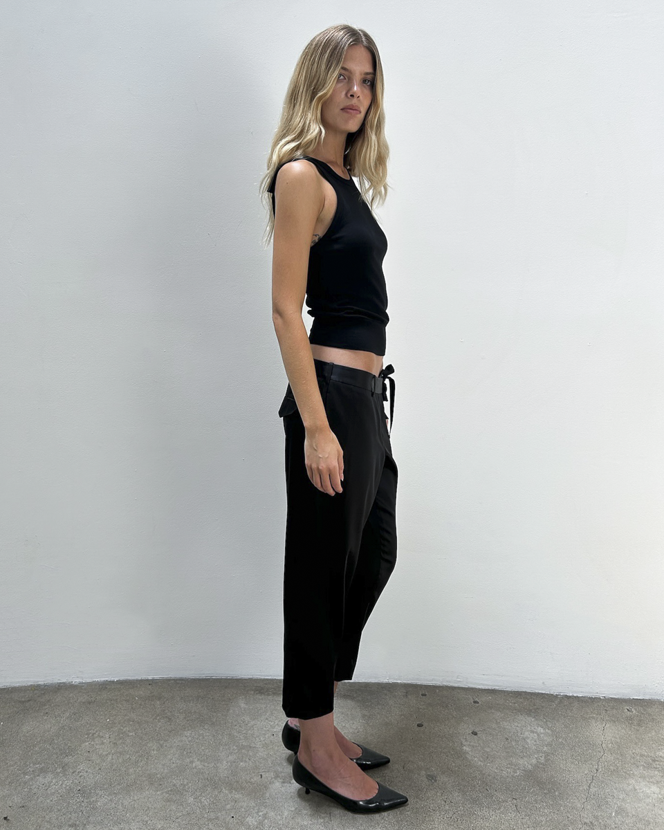 Vera Wang Satin Capri