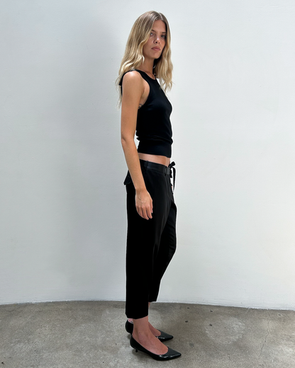 Vera Wang Satin Capri